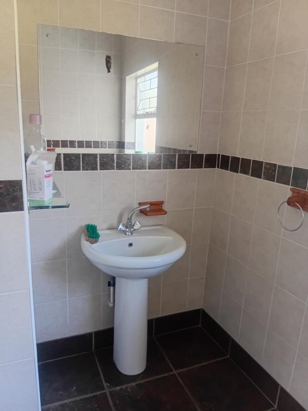 To Let 4 Bedroom Property for Rent in Sasolburg Free State